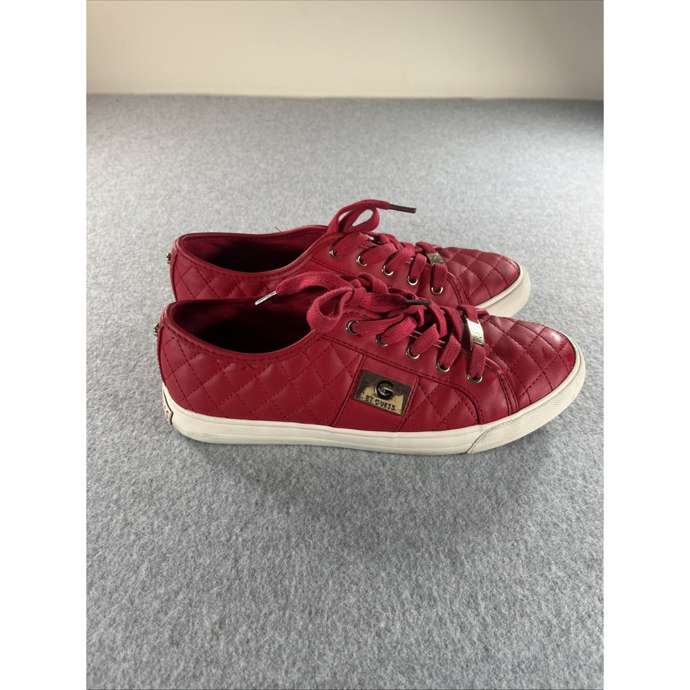 Guess Womens Quilted Red Flats Sneakers Gold Hardware Size 8 Lace Up